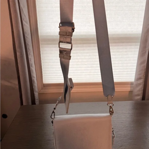 Steve Madden side Purse - Picture 5 of 8